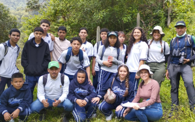 Revitalización de la Reserva Natural El Pelao: Siembra de Plantas Polinizadoras
